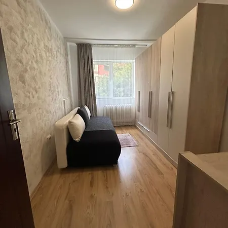 Bucegi アパート